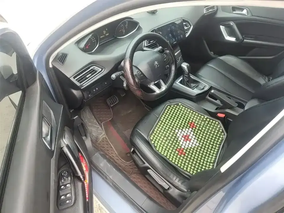 Peugeot 308S