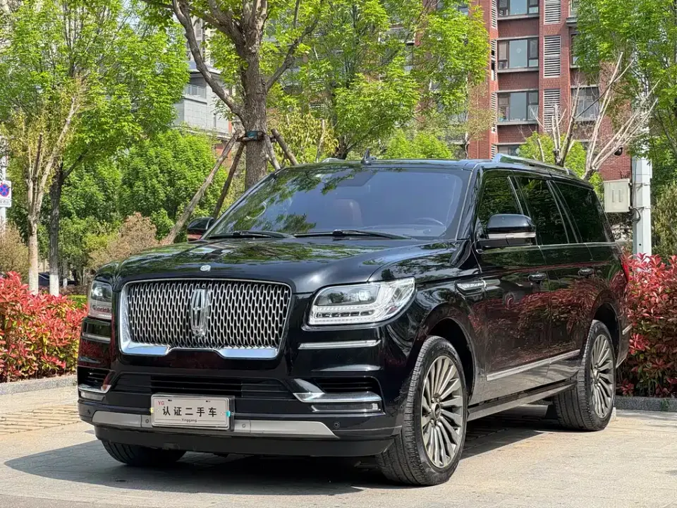 Lincoln Navigator