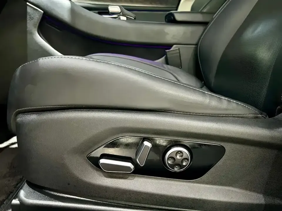 AITO AITO M5