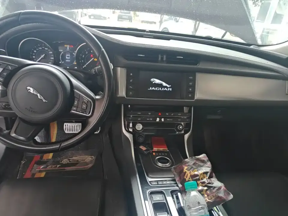 Jaguar XFL