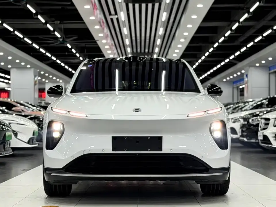 Nio EC6