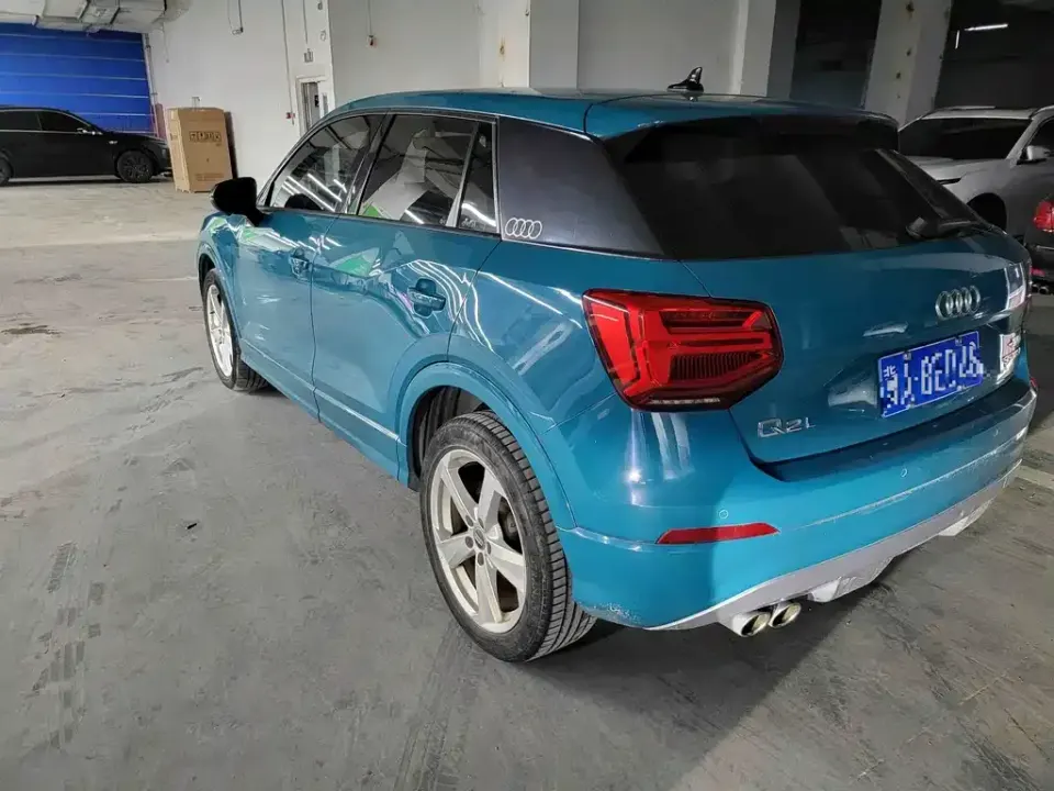 Audi Q2L