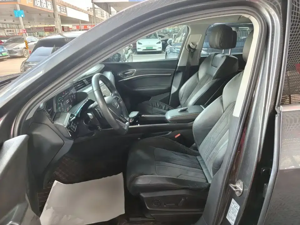 Audi e-tron