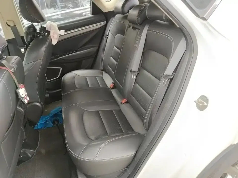 Geely Emgrand GS