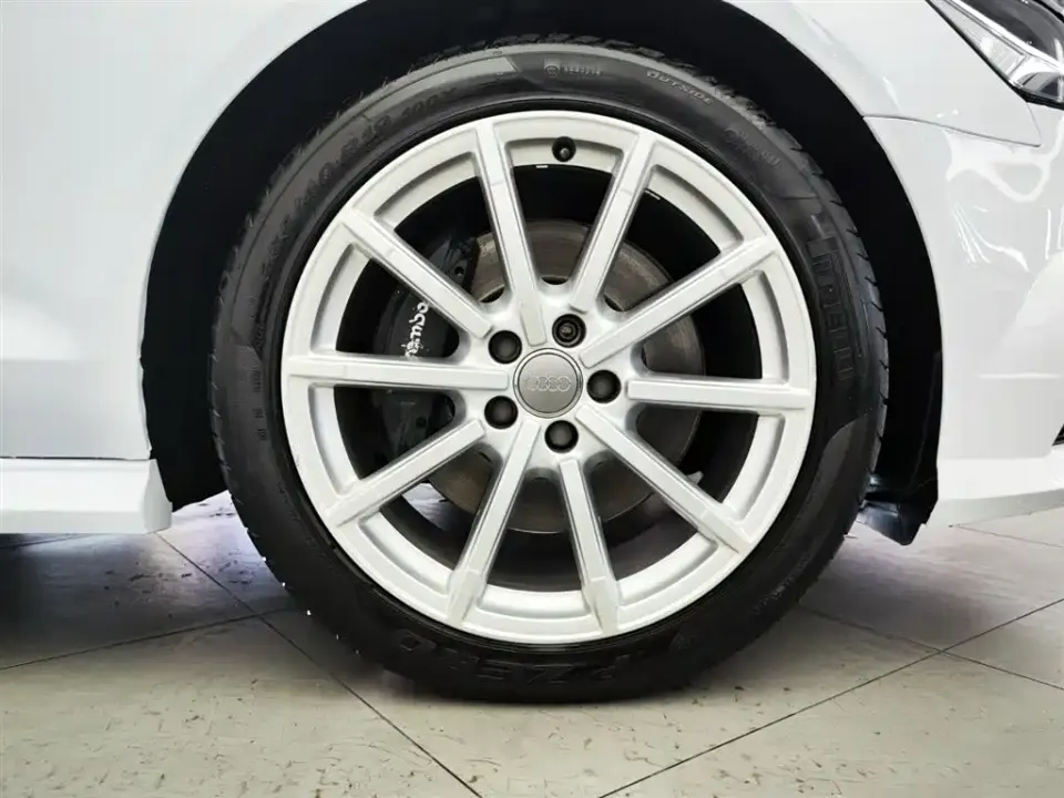 Audi A6 (Import)