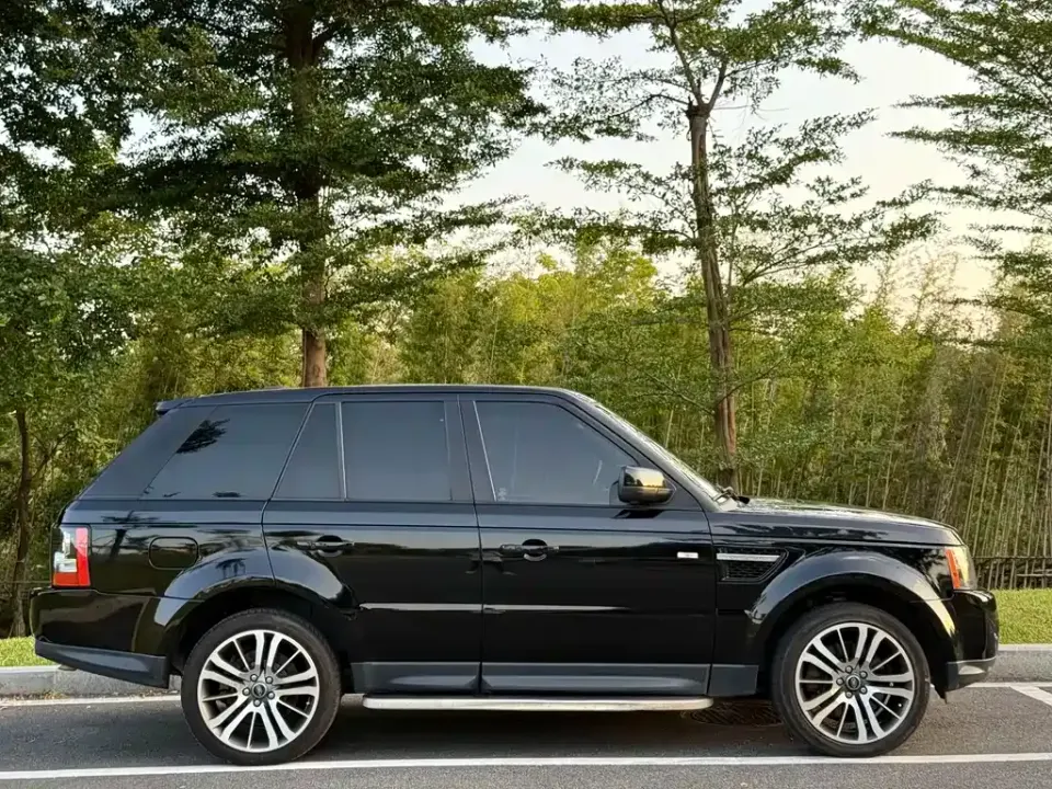 Land Rover Sport