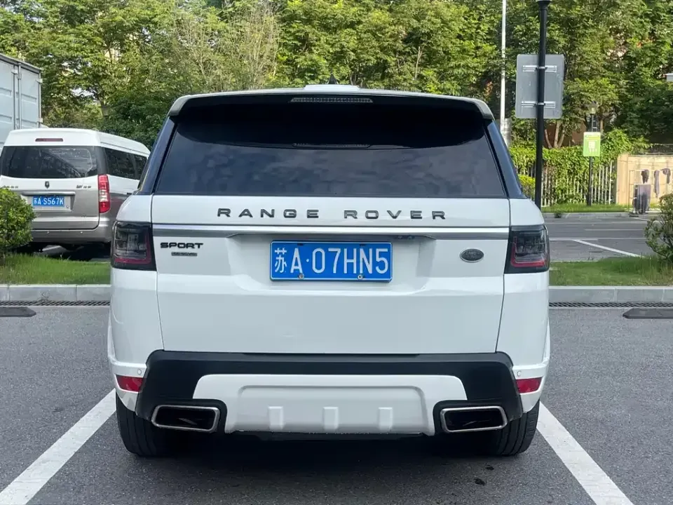 Land Rover Sport
