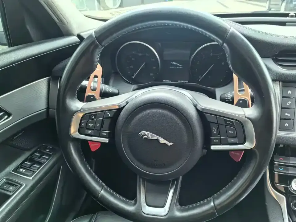 Jaguar XFL