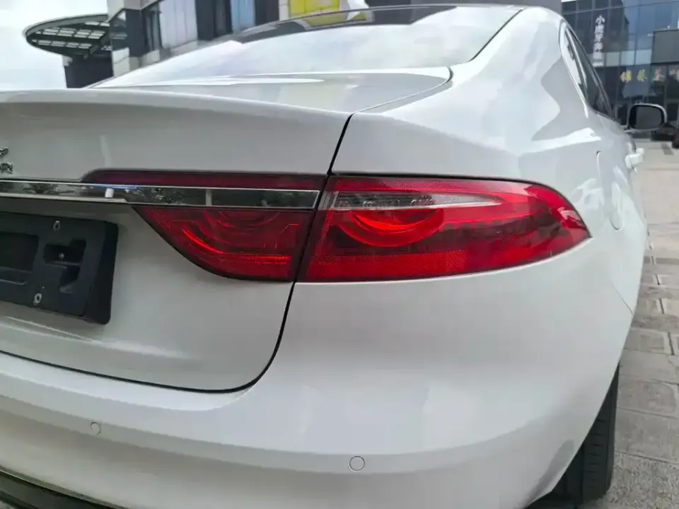 Jaguar XFL