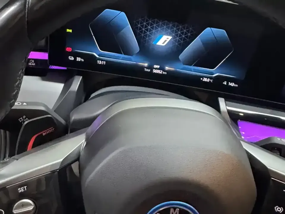 BMW i5