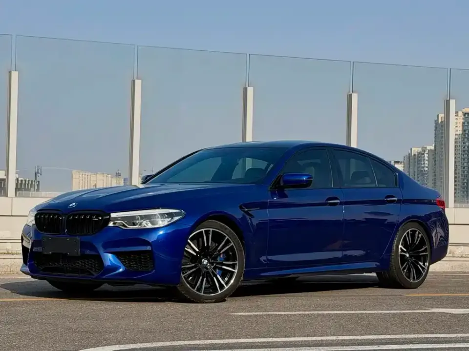 BMW M5