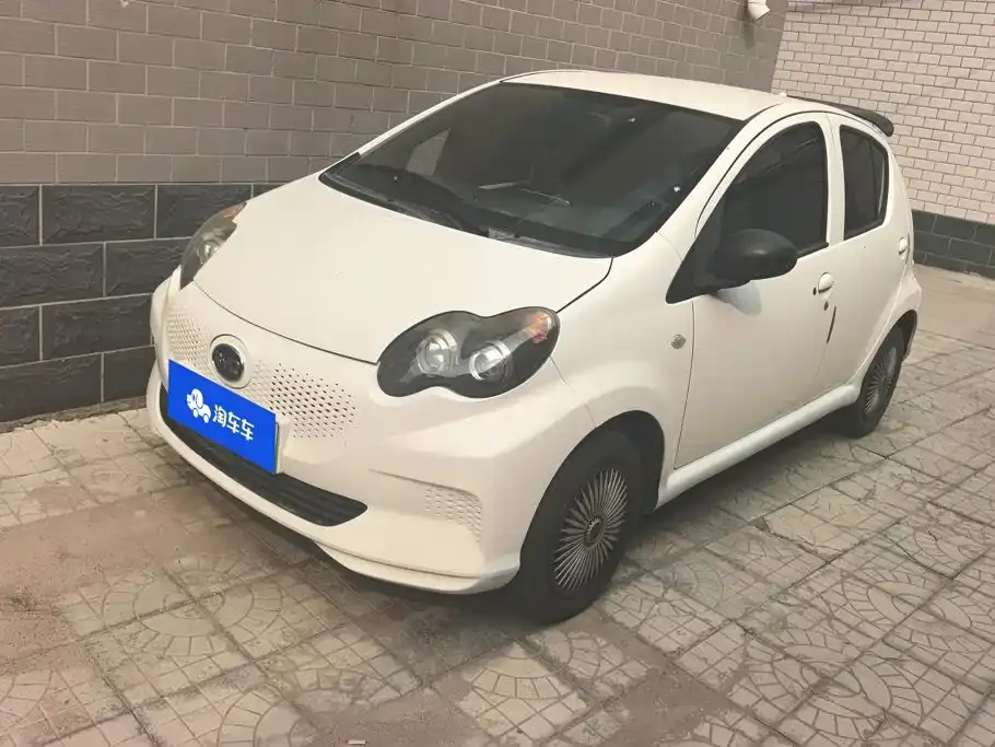 BYD e1
