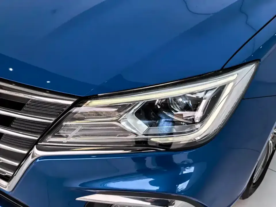 Roewe i5