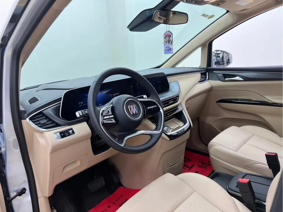 Buick GL8 Hybrid