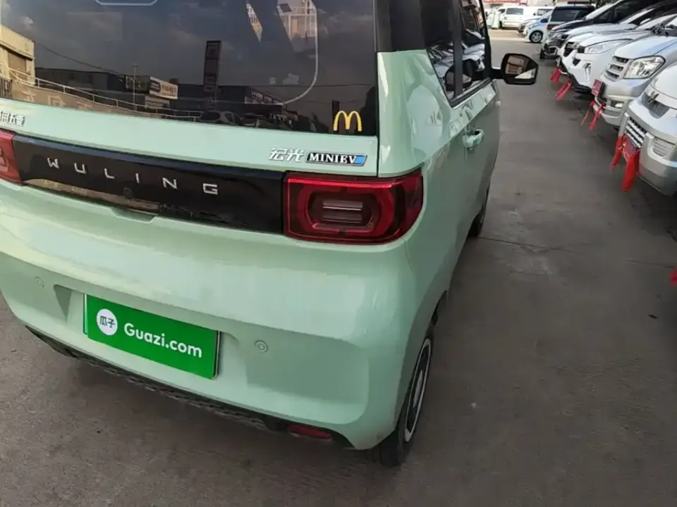 Wuling MINIEV