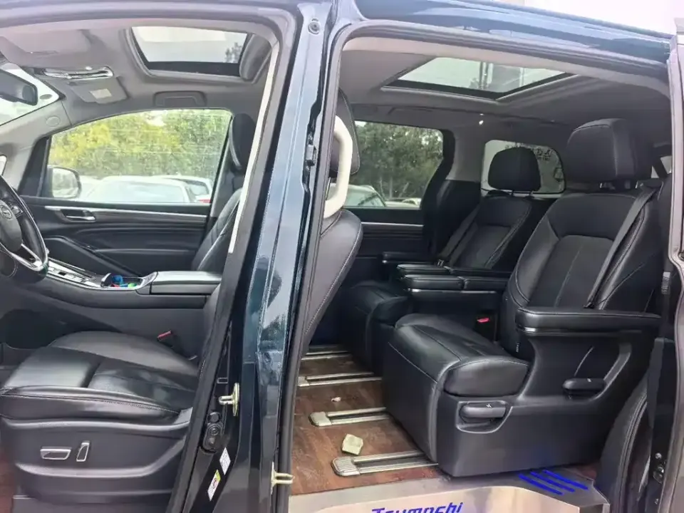 GAC Trumpchi M8