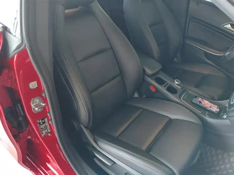 Mercedes-Benz CLA (Import)