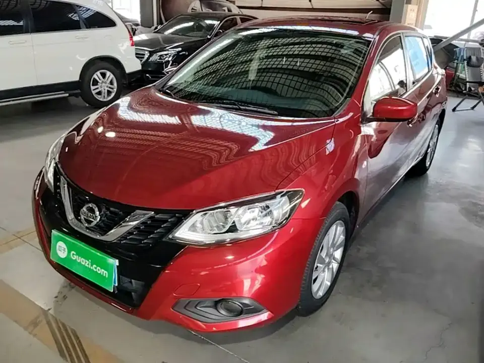 Nissan Tiida