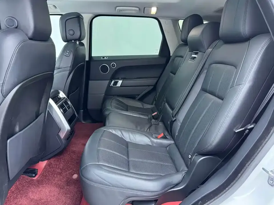 Land Rover Sport
