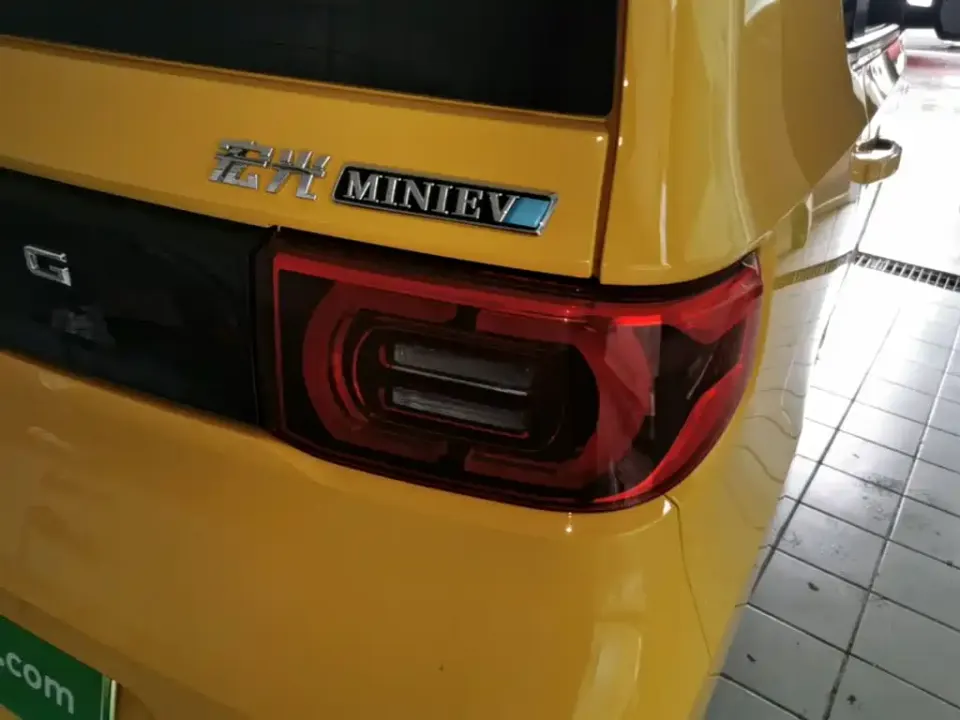 Wuling MINIEV