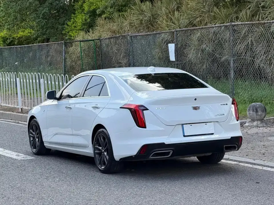 Cadillac CT4