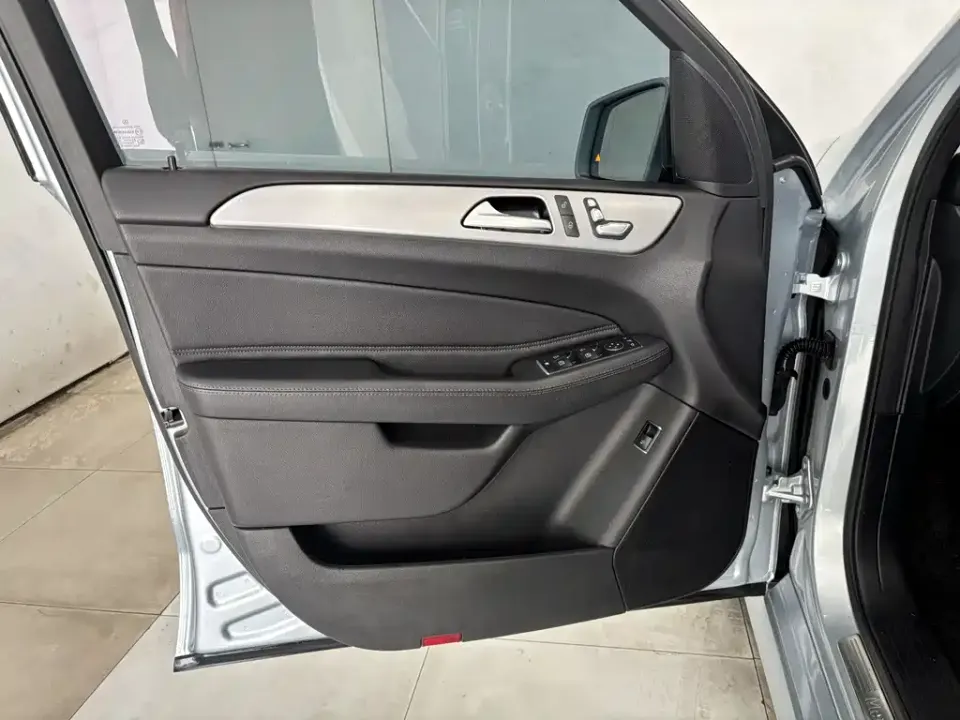 Mercedes-Benz GLE (Import)