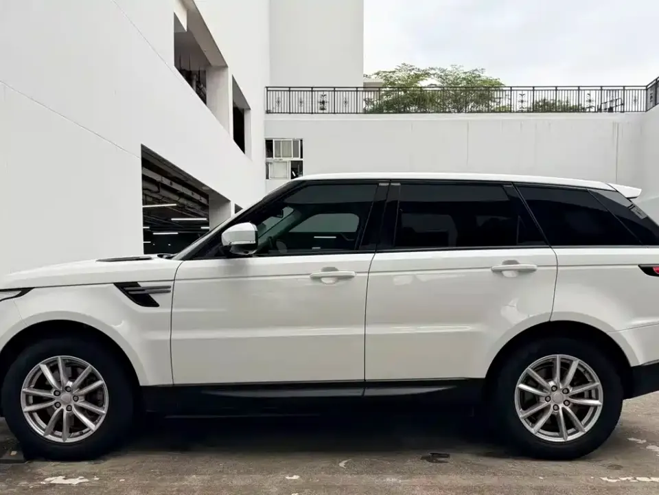 Land Rover Sport