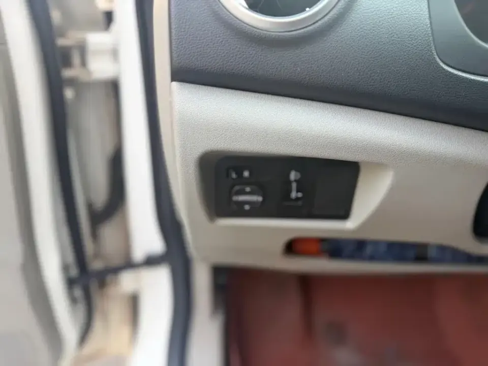 Changan V3