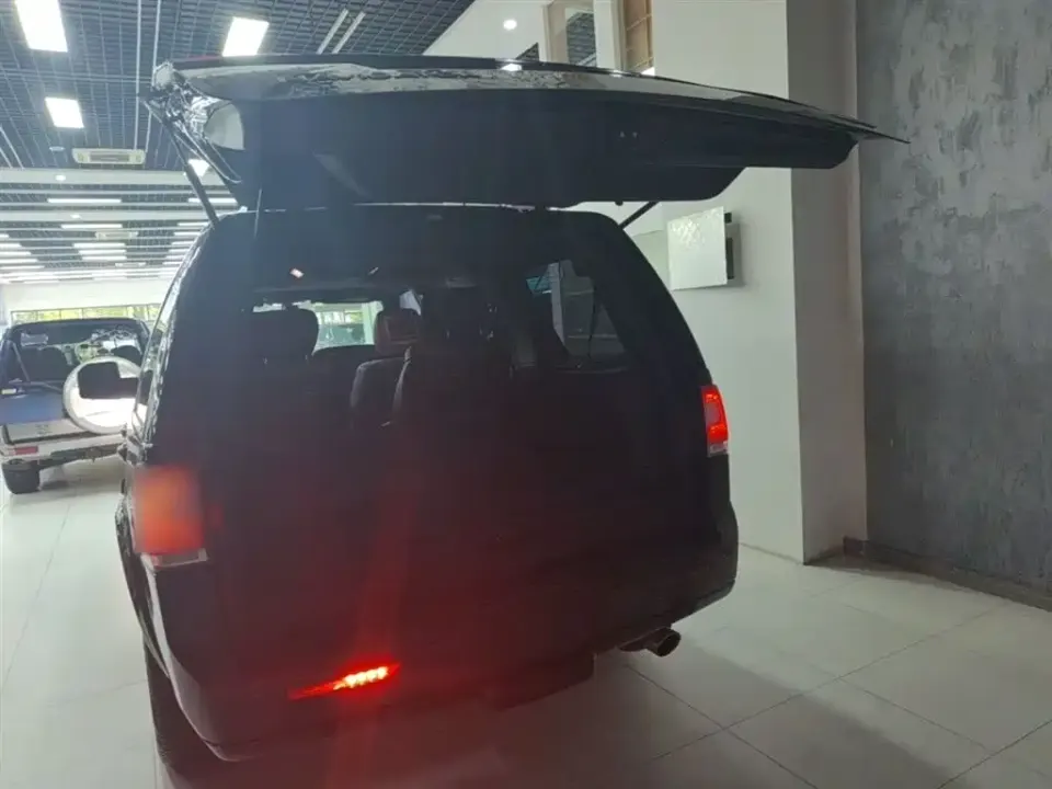 Lincoln Navigator
