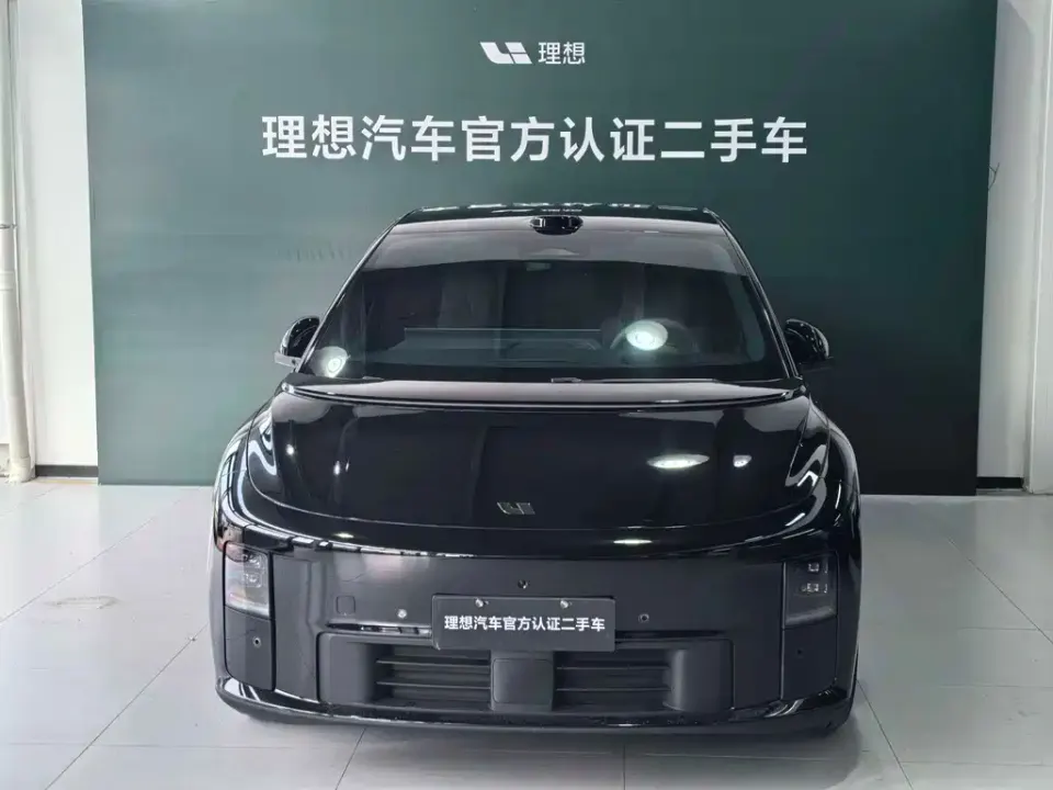 Li Li i6