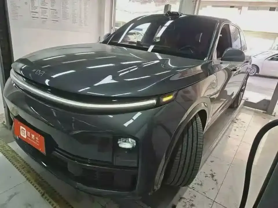 Li Li L7
