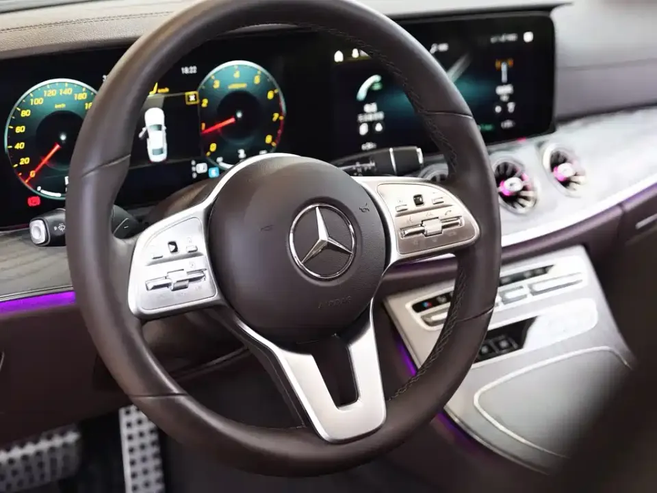 Mercedes-Benz CLS