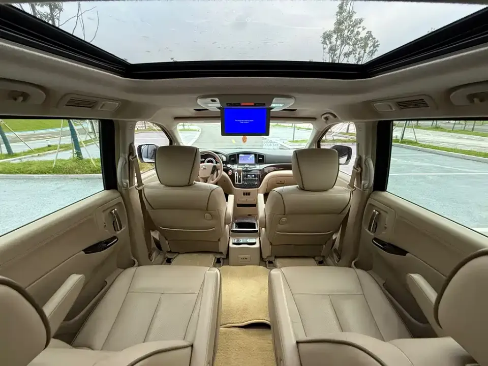 Nissan Quest