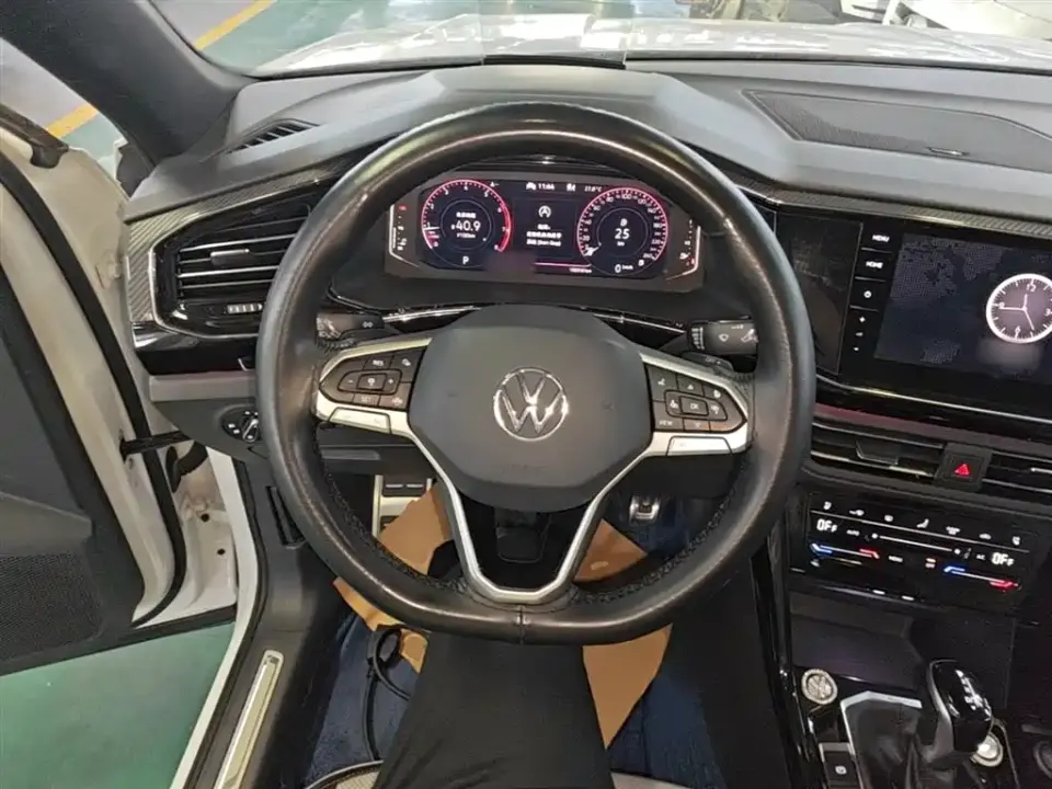 Volkswagen X