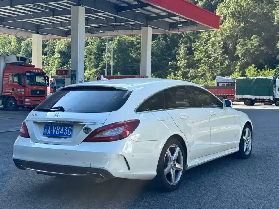 Mercedes-Benz CLS