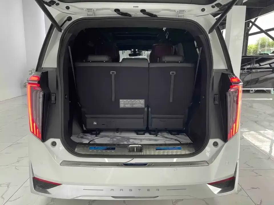GAC Trumpchi M8