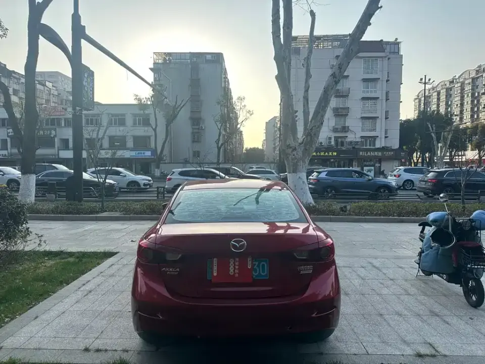 Mazda 3 Axela