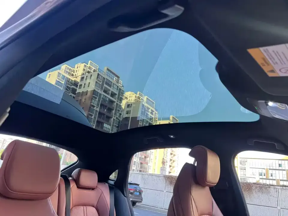 Nio EC6