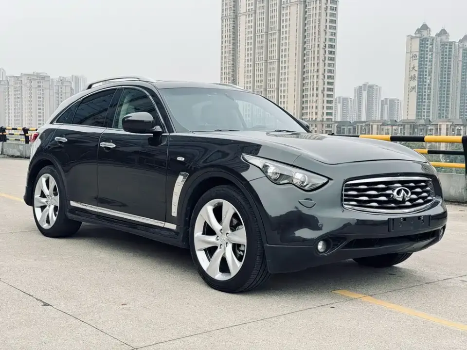 Infiniti FX
