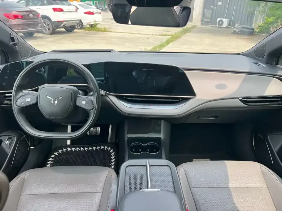 Hongqi Hongqi EH7