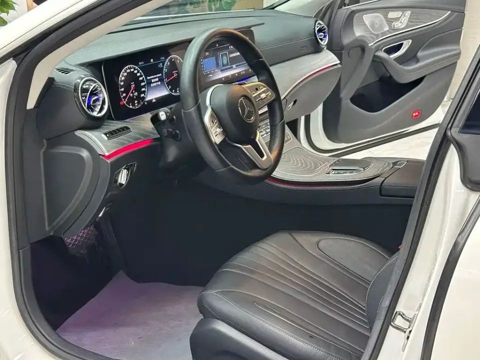 Mercedes-Benz CLS