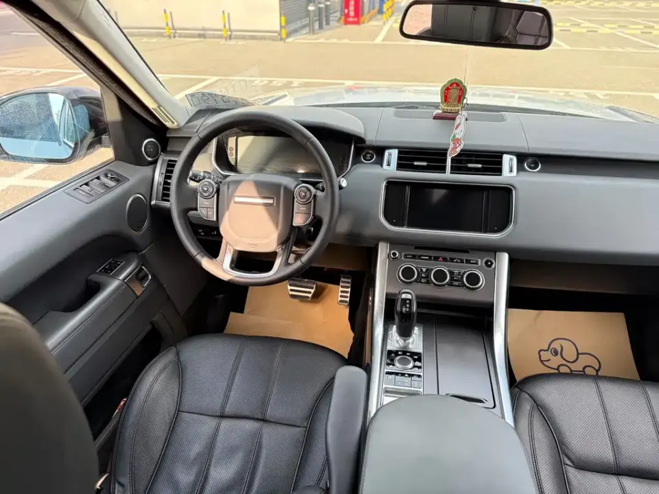 Land Rover Sport