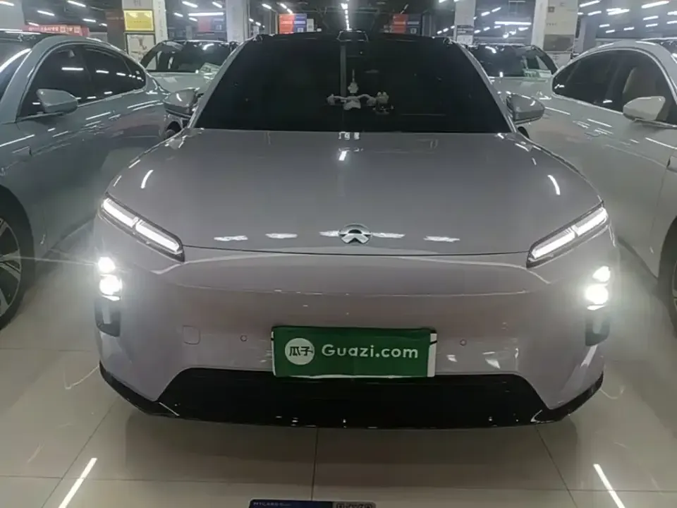 Nio ET5T