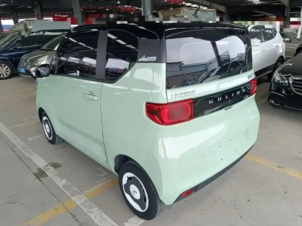 Wuling MINIEV