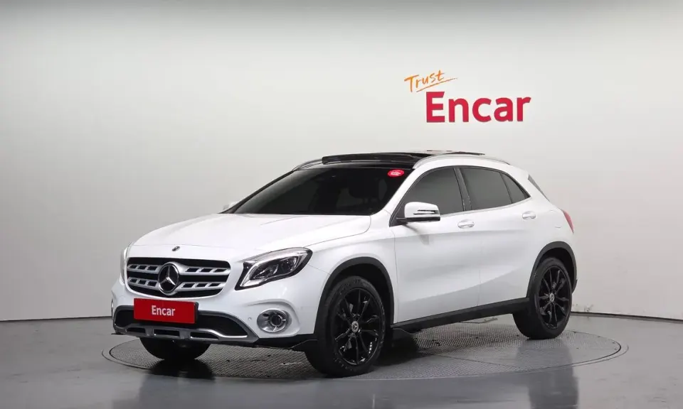 Mercedes-Benz GLA-Class