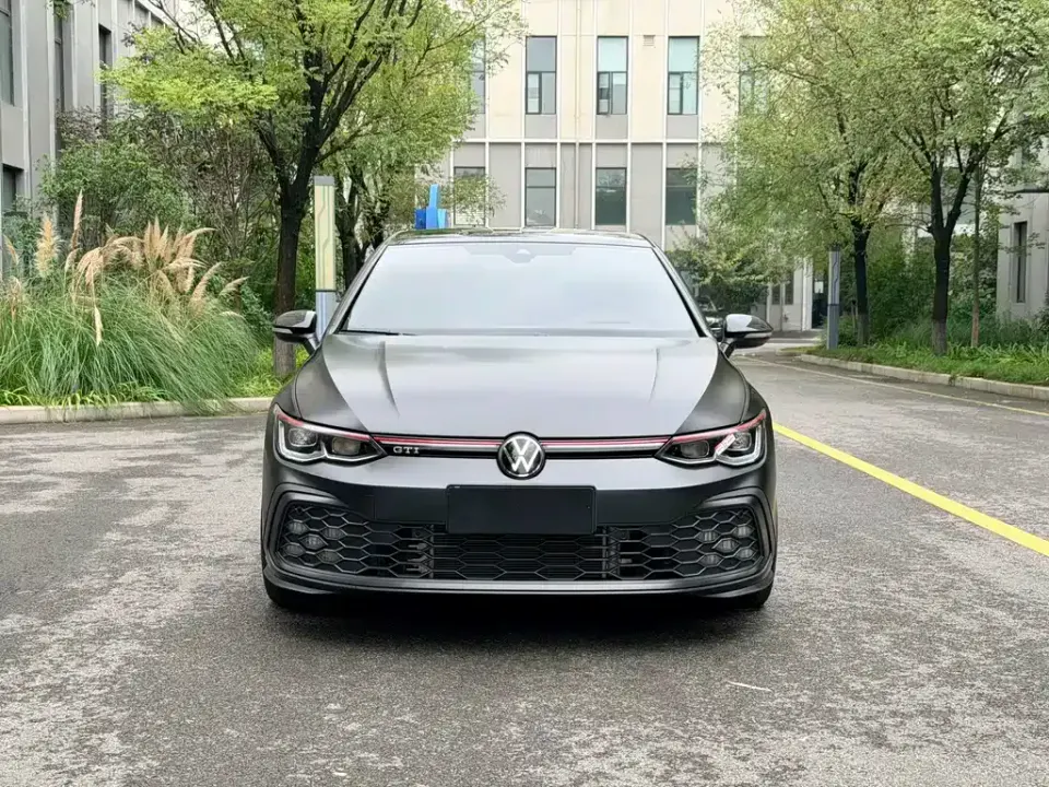 Volkswagen Golf GTI