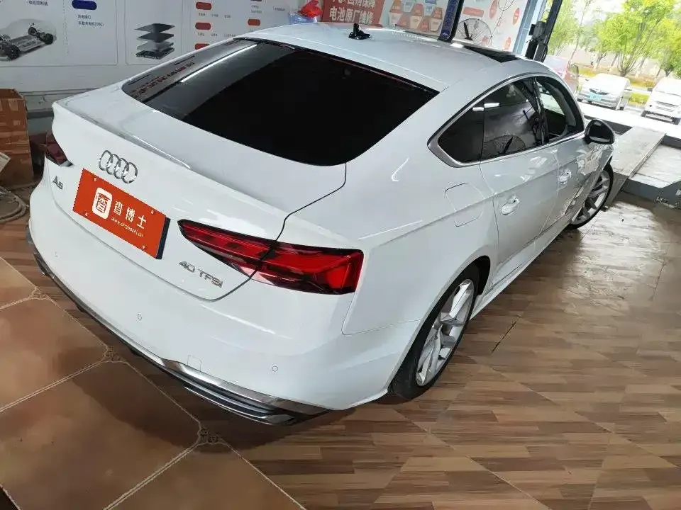 Audi A5 (Import)