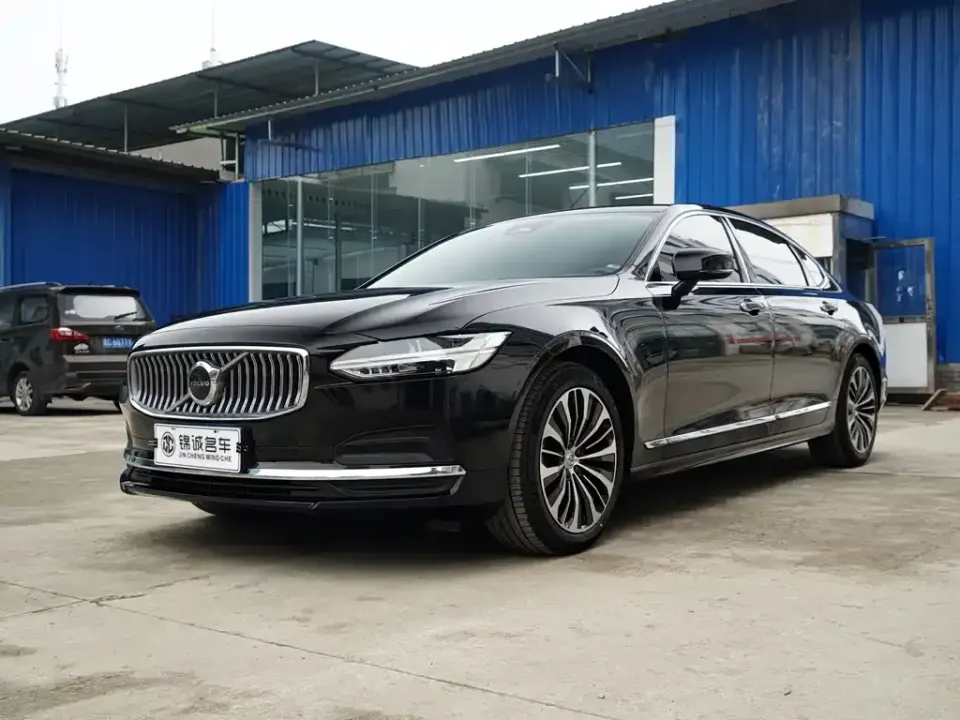 Volvo S90