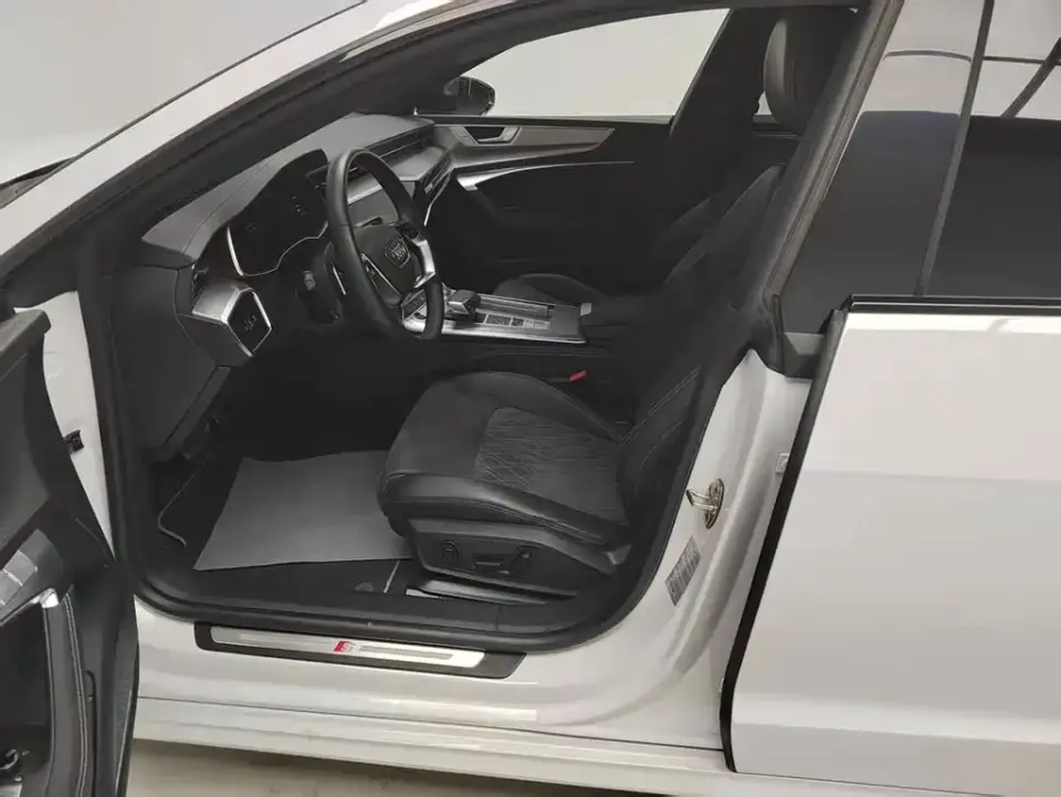 Audi A7L