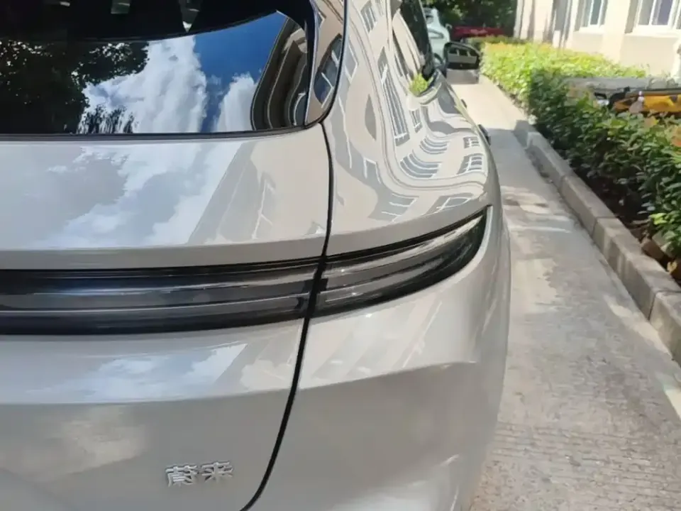 Nio ET5T